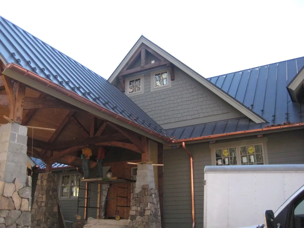 Craftsman Roofing team delivering quality roofing work in Bat Cave